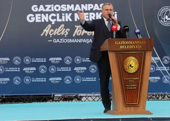 “Türkiye spor devrimi yaşamaktadır”