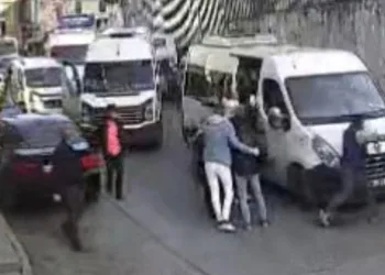 Trafikte “neden bana çarptın” dayağı