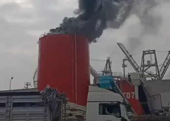 Safiport limanında patlama