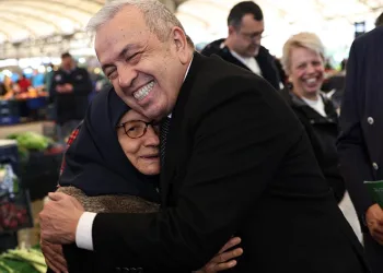 “Bizim için halkın çıkarı önemli”