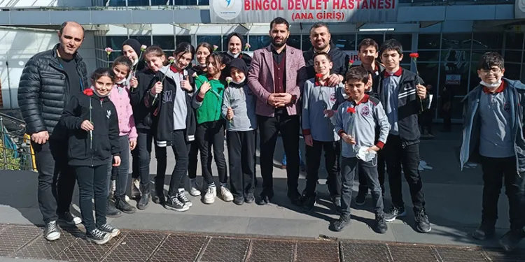Bingöl’de öğrencilerden anlamlı etkinlik