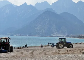 Antalya’da yaz erken başladı