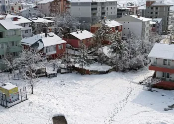 Gümüşhane’de mart kapıdan baktırdı