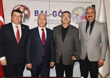 “Aklınıza yabancı dillerde propaganda yapmak mı geldi”