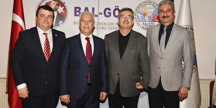 “Aklınıza yabancı dillerde propaganda yapmak mı geldi”