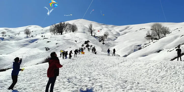 Batman’da vatandaşlar Sultana Dağı’na akın etti