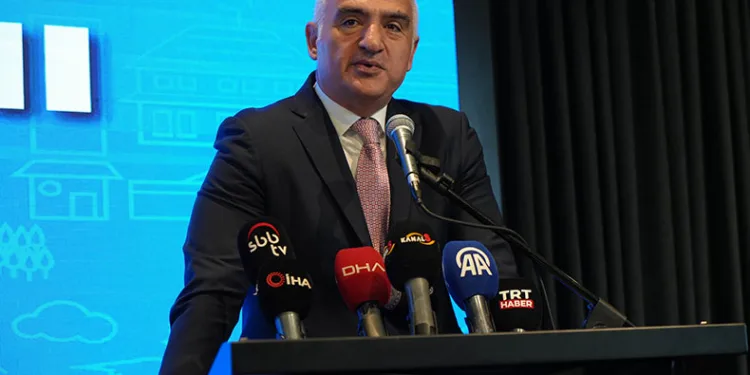 “Turizm gelirimiz yüzde 17 arttı”