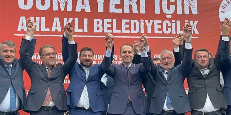 Fatih Erbakan Cumayeri’nde seçim ofisini açtı