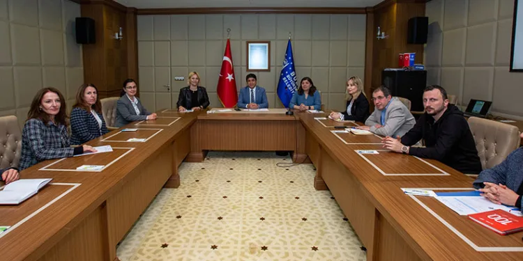 Üniversite öğrencilerine ‘Çevre Akademisi’