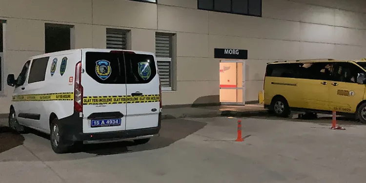 Otomobilin çarptığı elektrikli motosiklet sürücüsü hayatını kaybetti