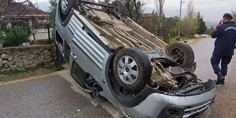 Okuldan torununu aldı, dönüş yolunda kaza yaptı