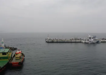 Çanakkale Boğazı 43 saattir transit gemi geçişlerine kapalı