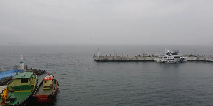 Çanakkale Boğazı 43 saattir transit gemi geçişlerine kapalı
