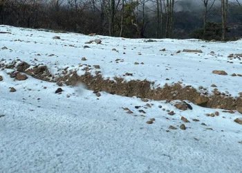 Bursa’da aniden bastıran dolu yağışı etkili oldu