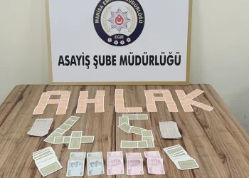 Manisa’da 4 iş yerine kumarhane baskını