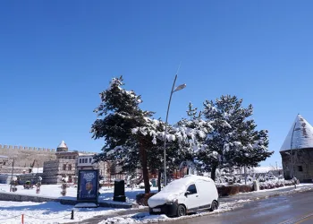 Erzurum’da 45 köy yolu kapalı