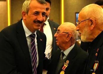 Şehit aileleri ve gaziler iftarda bir araya geldi