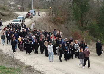 Bursa’da kararı duyan köylüler davul zurnayla yürüdü