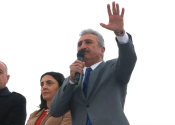Yeşiltaş: Vali bey, devletin valisi ol