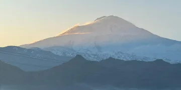 Türkiye’nin zirvesindeki fırtına görüntülendi