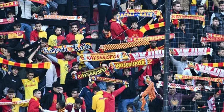 Kayserispor-Kasımpaşa maçının bileti 38 TL