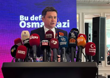 Erkan Aydın lansman toplantısı düzenledi