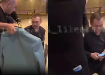 Serdar Ortaç tekerlekli sandalye kullanmaya başladı