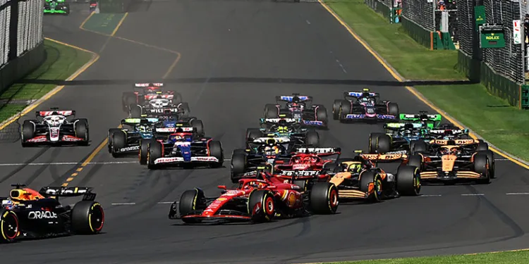 Avustralya Grand Prix’sini Carlos Sainz kazandı
