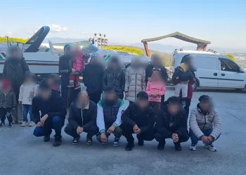 8 organizatör ve 24 düzensiz göçmen yakalandı