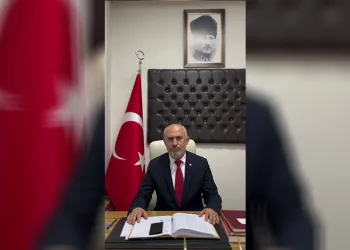 Çakarlı konvoyla gündeme gelen muhtardan açıklama