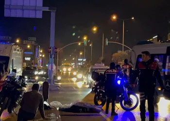 İzmir’de evli çifti kaza ayırdı