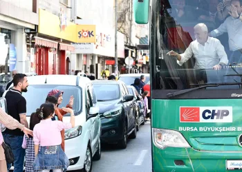 Bursa, Bozbey’i bağrına bastı