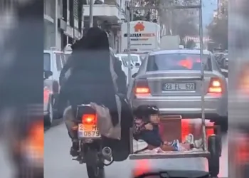 Küçük çocukların tehlikeli yolculuğu