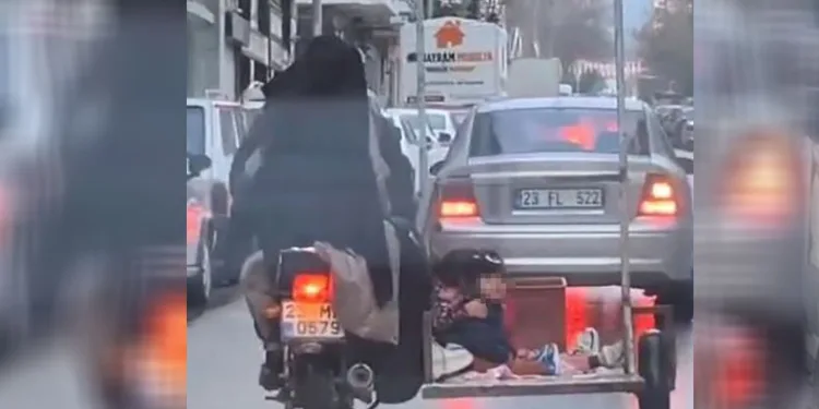 Küçük çocukların tehlikeli yolculuğu