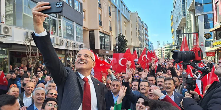 “Tren Kırıkkale’den çıktı, Trabzon’a da gelecek”
