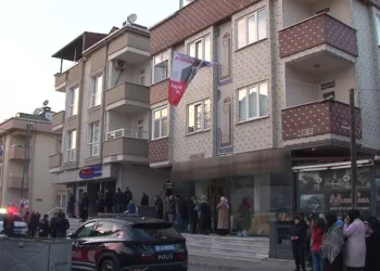 Bir kadın evde ölü bulundu