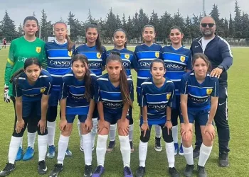 Okulun kız futbol takımı tüm maçlarını kazandı