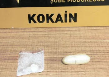 Durdurulan şahsın üzerinde uyuşturucu bulundu