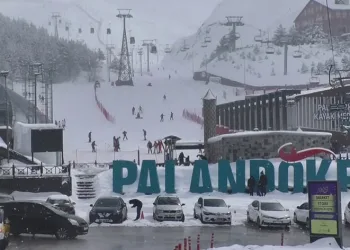 Palandöken’de kayak coşkusu sürüyor