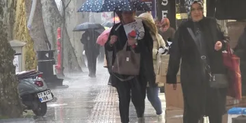Yalova’da sağanak yağış