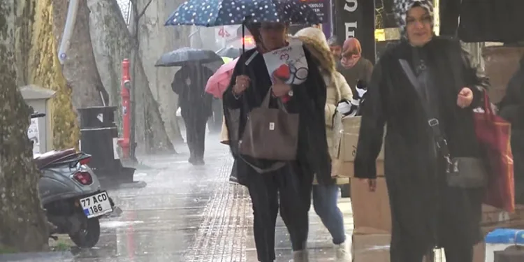 Yalova’da sağanak yağış