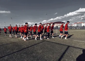 Afyonspor puanını 33’e yükseltti