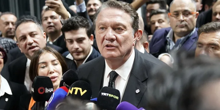 Hasan Arat’tan Galatasaray yönetimine tepki