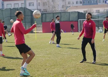 Kastamonuspor, Denizlispor maçının hazırlıklarını sürdürüyor