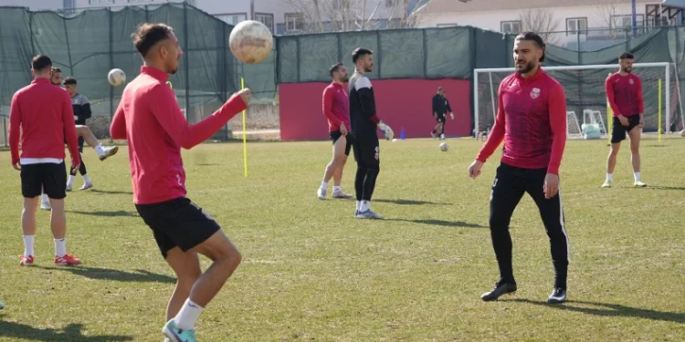 Kastamonuspor, Denizlispor maçının hazırlıklarını sürdürüyor