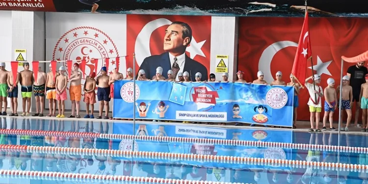 Sinop’ta yüzme bilmeyen kalmayacak