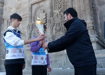 20. Kış Deaflympics Olimpiyat Oyunları meşalesi yakıldı