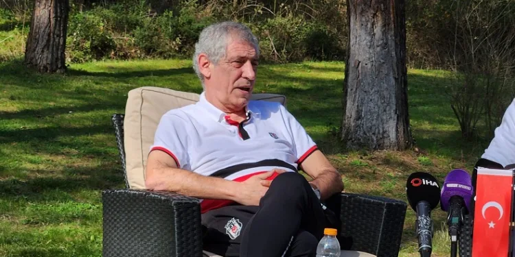 Fernando Santos: “Beşiktaş her sezon kupa kazanmak için oynar”