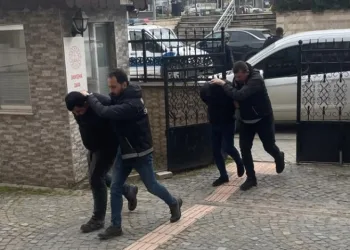 Uyuşturucu ile yakalanan 2 kişi tutuklandı