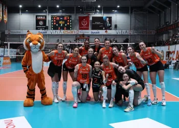 Sultanlar Ligi: Eczacıbaşı Dynavit: 3 – Nilüfer Belediyespor: 0
